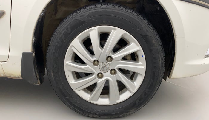 2015 Maruti Swift Dzire ZDI, Diesel, Manual, 39,384 km, Right Front Wheel