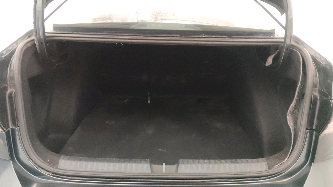 2022 Volkswagen VIRTUS HIGHLINE TSI 1.0 MT, Petrol, Manual, 60,002 km, Boot Inside
