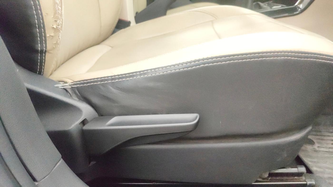 2022 Volkswagen VIRTUS HIGHLINE TSI 1.0 MT, Petrol, Manual, 60,002 km, Driver Side Adjustment Panel