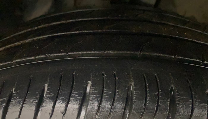 2021 Hyundai VENUE SX 1.0 (O) TURBO IMT, Petrol, Manual, 30,184 km, Left Front Tyre Tread