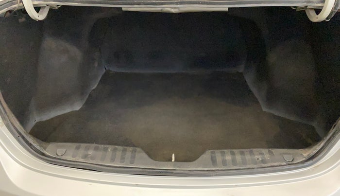 2016 Maruti Ciaz VXI, Petrol, Manual, 1,20,432 km, Boot Inside