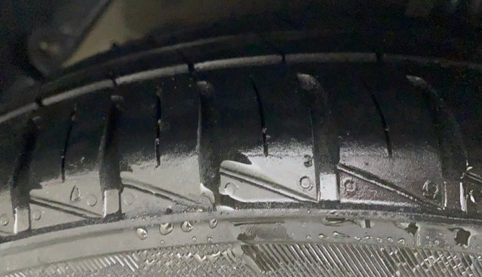 2018 Hyundai Xcent S 1.2, CNG, Manual, 94,803 km, Right Rear Tyre Tread