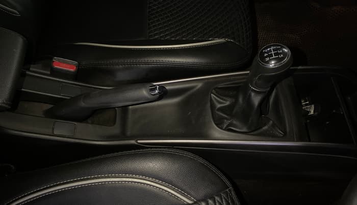2019 Maruti Baleno ALPHA PETROL 1.2, Petrol, Manual, 53,366 km, Gear Lever