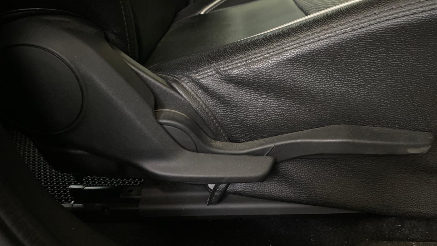 2019 Maruti Baleno ALPHA PETROL 1.2, Petrol, Manual, 53,366 km, Driver Side Adjustment Panel