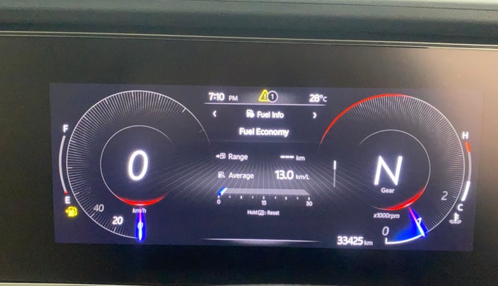 2022 Mahindra XUV700 AX 5 D MT 7 STR, Diesel, Manual, 33,379 km, Odometer Image