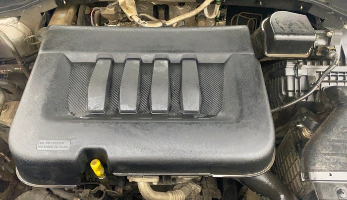 2022 Mahindra XUV700 AX 5 D MT 7 STR, Diesel, Manual, 33,379 km, Engine View