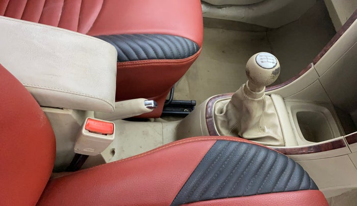 2016 Maruti Ertiga VXI ABS, Petrol, Manual, 31,310 km, Gear Lever