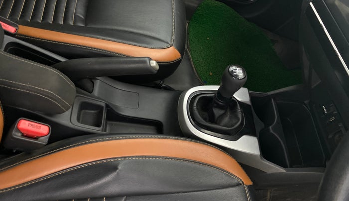 2018 Honda WR-V 1.2L I-VTEC VX MT, Petrol, Manual, 77,049 km, Gear Lever