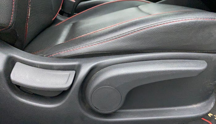 2020 Hyundai Verna SX (O) 1.0 TURBO DCT, Petrol, Automatic, 57,611 km, Driver Side Adjustment Panel