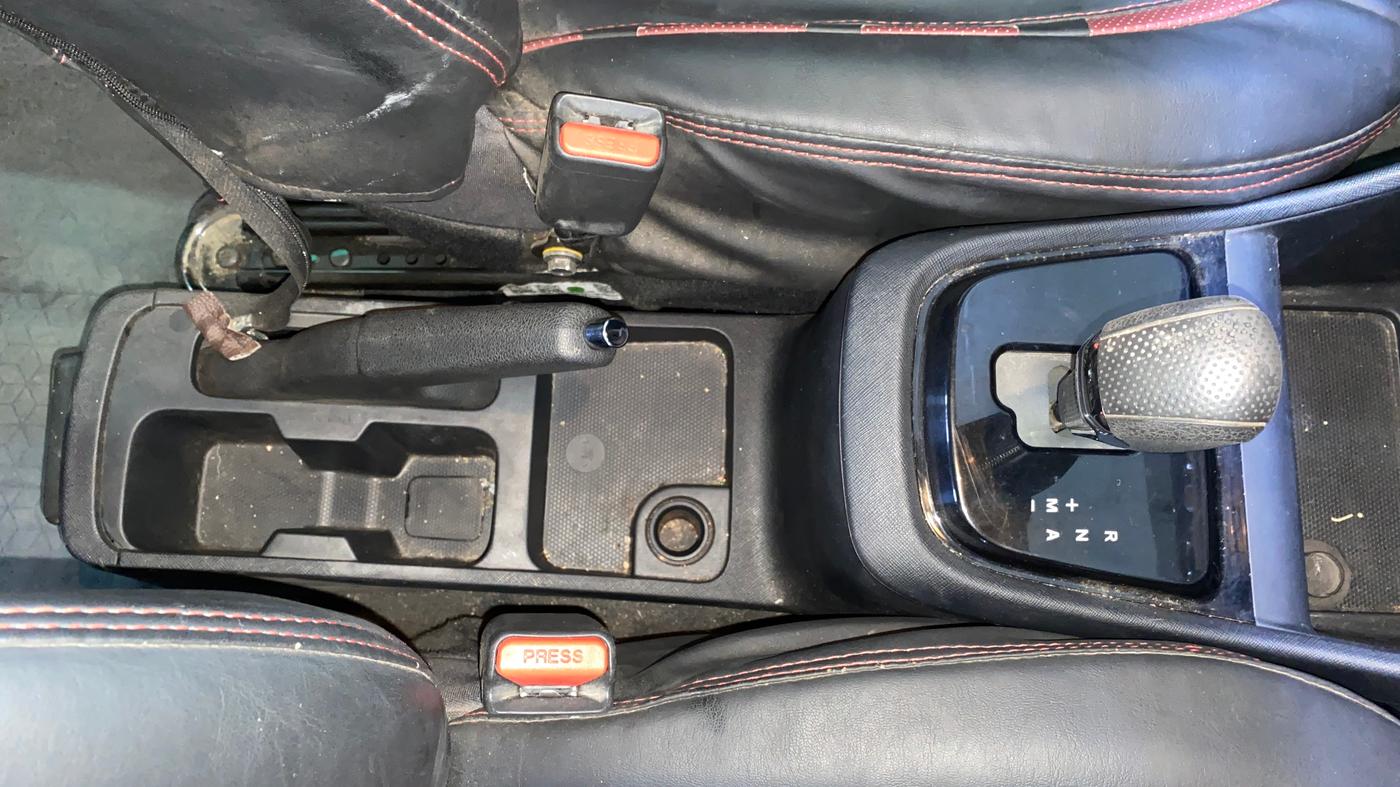 2022 Tata PUNCH ADVENTURE AMT, Petrol, Automatic, 39,829 km, Gear Lever