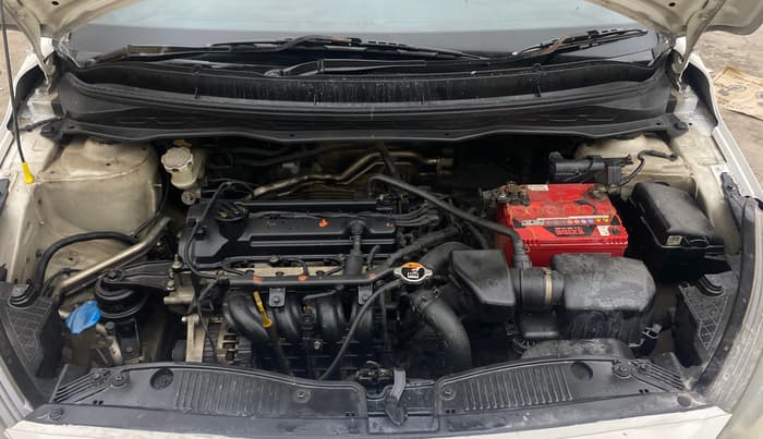 2013 Hyundai i20 ASTA 1.2, Petrol, Manual, 1,00,859 km, Engine View