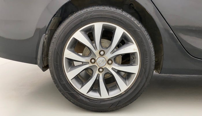 2017 Hyundai Verna 1.6 VTVT SX, Petrol, Manual, 58,934 km, Right Rear Wheel