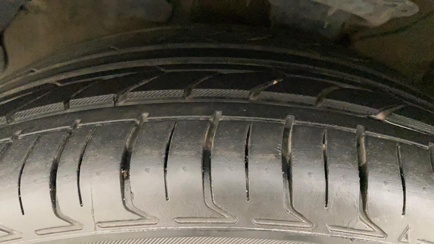 2017 Hyundai Verna 1.6 VTVT SX, Petrol, Manual, 58,934 km, Left Front Tyre Tread