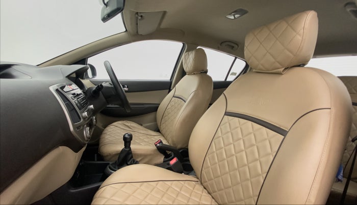 2013 Hyundai i20 MAGNA (O) 1.2, Petrol, Manual, 65,072 km, Right Side Front Door Cabin