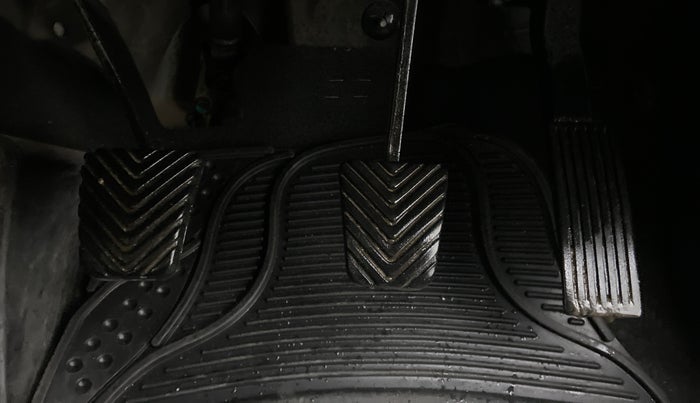 2013 Hyundai i20 MAGNA (O) 1.2, Petrol, Manual, 65,072 km, Pedals