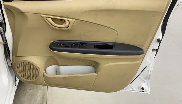 2018 Honda Brio S(O) MT, Petrol, Manual, 76,163 km, Driver Side Door Panels Control
