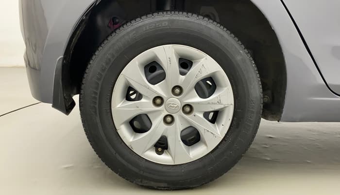 2016 Hyundai Elite i20 MAGNA 1.2, Petrol, Manual, 88,874 km, Right Rear Wheel