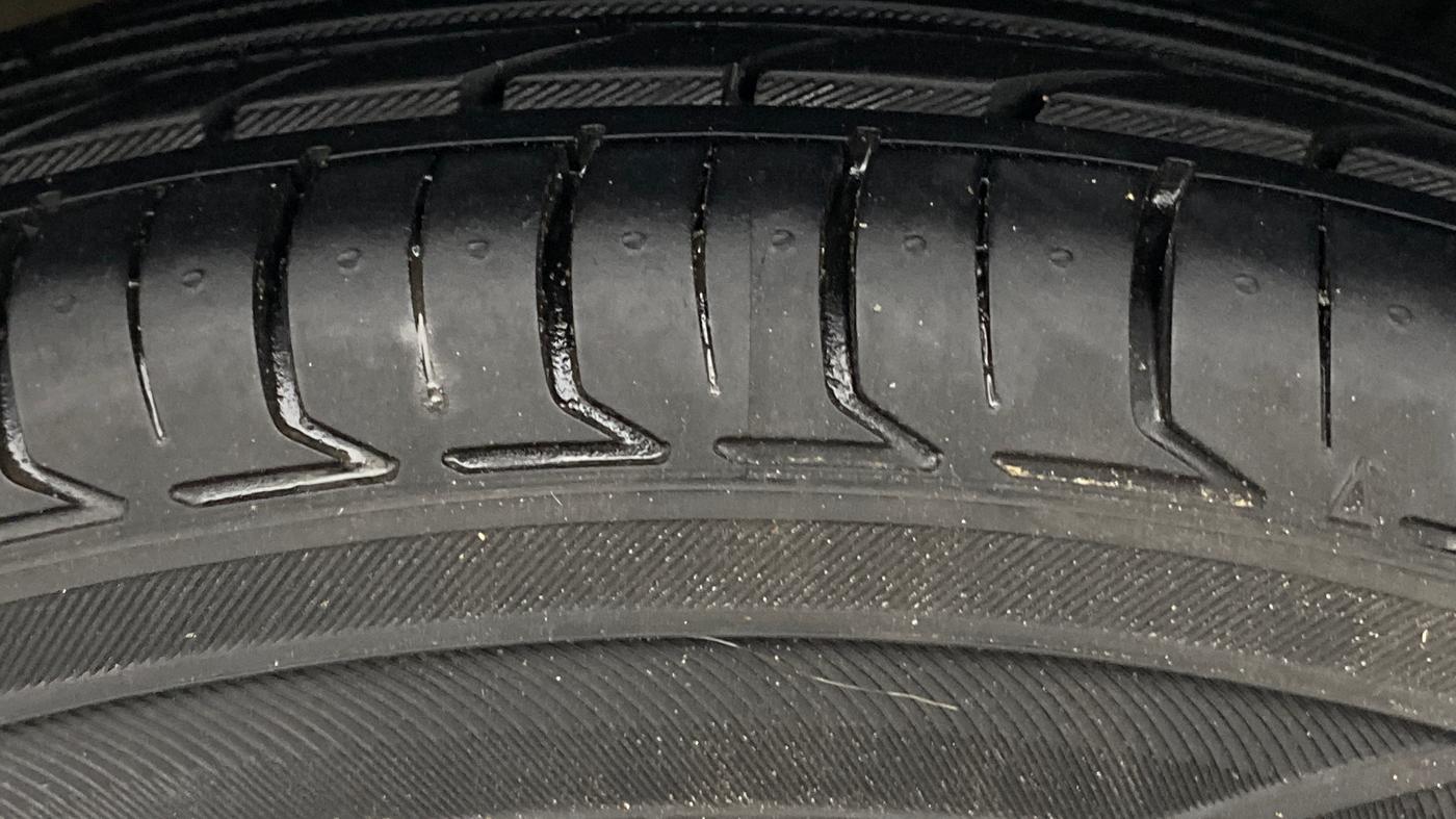 2014 Datsun Go T, Petrol, Manual, 23,093 km, Right Rear Tyre Tread