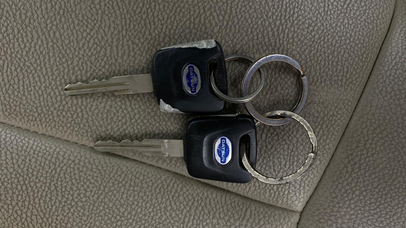 2014 Datsun Go T, Petrol, Manual, 23,093 km, Key Close Up