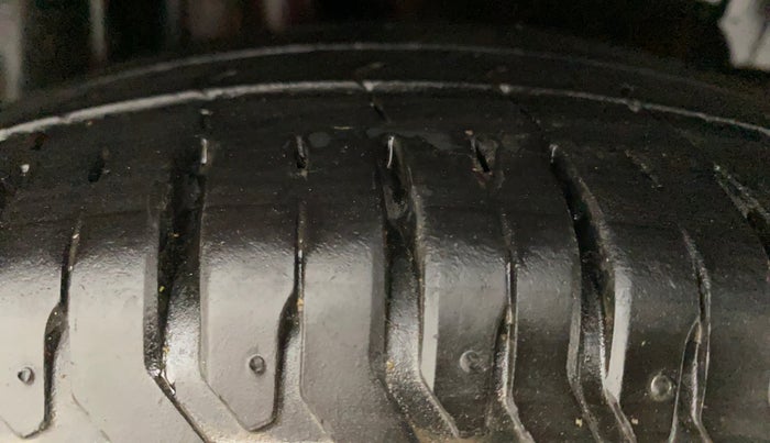 2018 Maruti Swift ZXI PLUS, Petrol, Manual, 74,803 km, Right Rear Tyre Tread