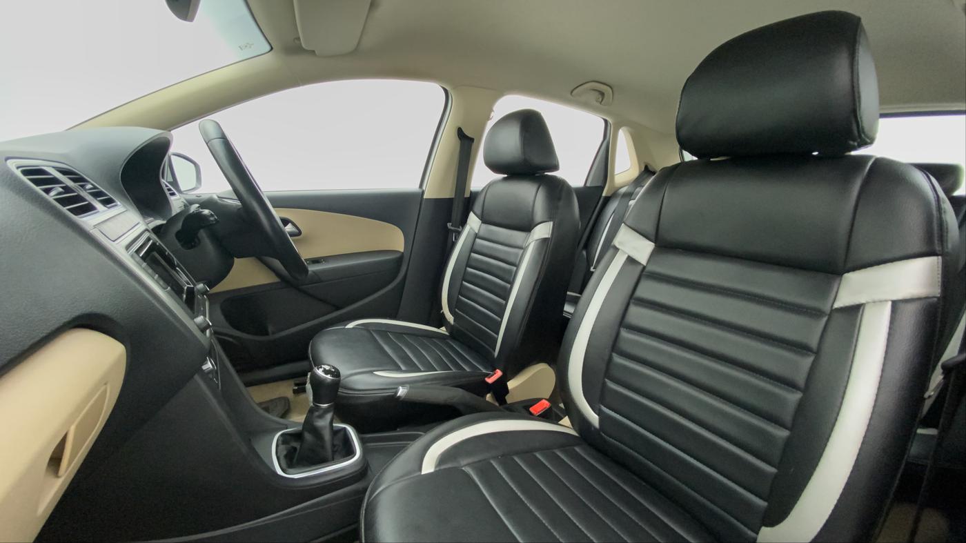 2016 Volkswagen Polo HIGHLINE1.2L PETROL, CNG, Manual, 85,667 km, Right Side Front Door Cabin