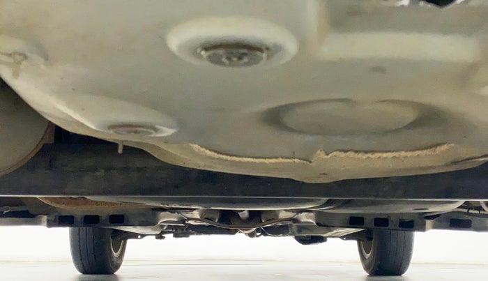 2016 Volkswagen Polo HIGHLINE1.2L PETROL, CNG, Manual, 85,667 km, Rear Underbody