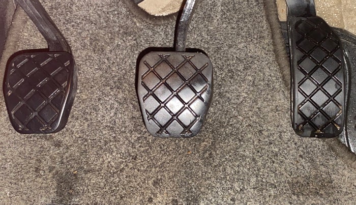 2016 Volkswagen Polo HIGHLINE1.2L PETROL, CNG, Manual, 85,667 km, Pedals