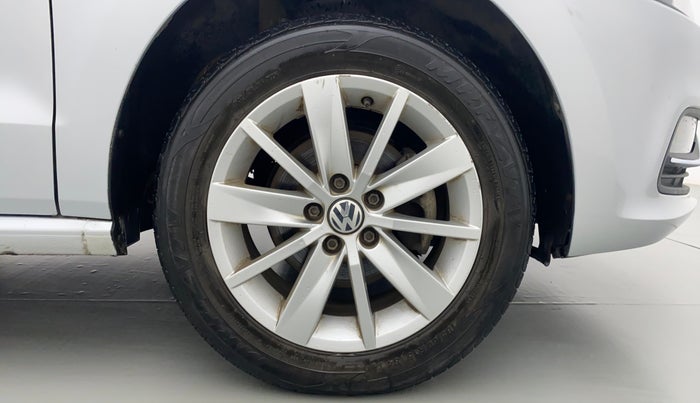 2016 Volkswagen Polo HIGHLINE1.2L PETROL, CNG, Manual, 85,667 km, Right Front Wheel