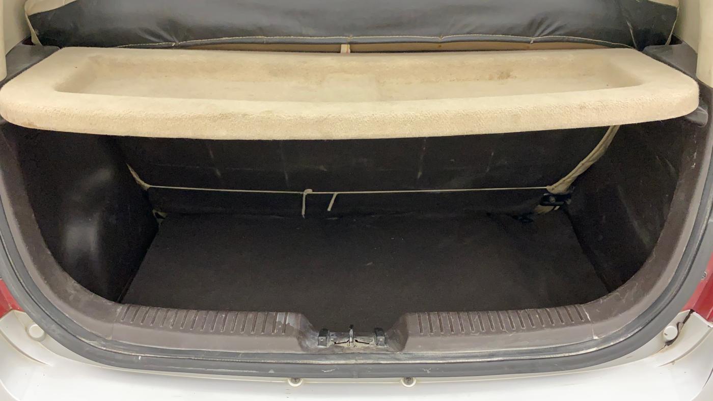 2010 Hyundai i10 MAGNA 1.2, Petrol, Manual, 1,11,237 km, Boot Inside