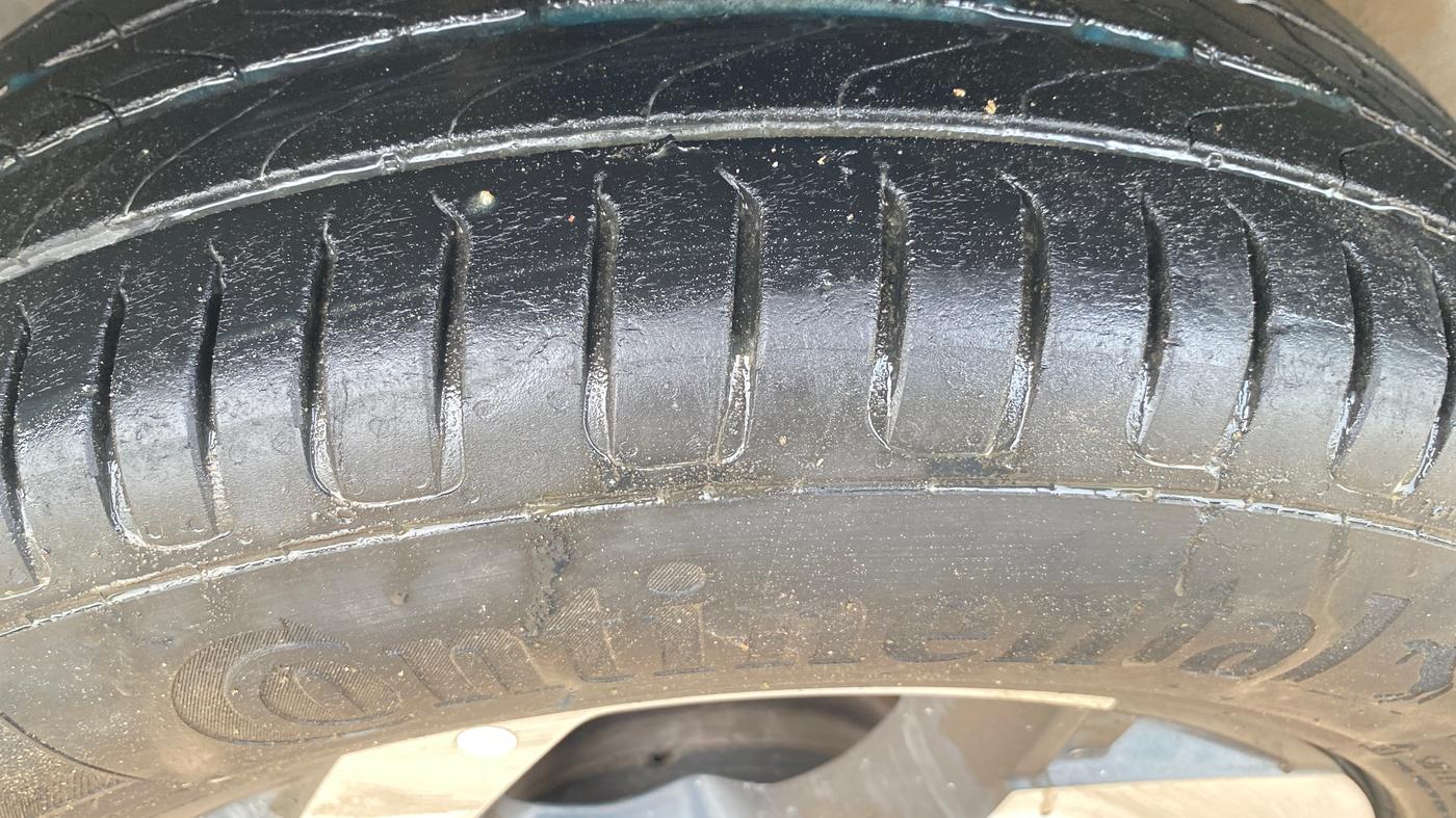 2019 Hyundai VENUE SX 1.0 TURBO, Petrol, Manual, 1,07,382 km, Left Front Tyre Tread