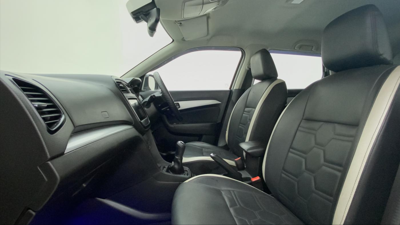 2020 Maruti Vitara Brezza ZXI +, Petrol, Manual, 15,421 km, Right Side Front Door Cabin