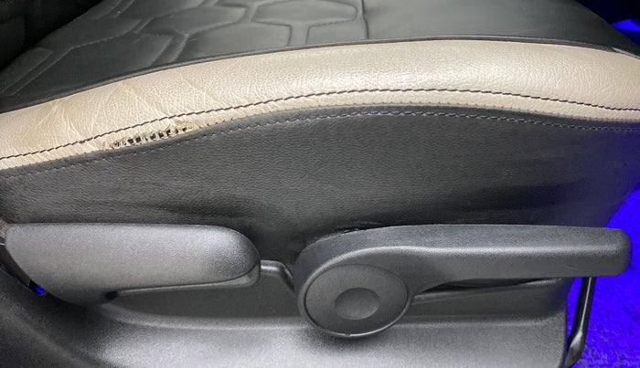 2020 Maruti Vitara Brezza ZXI +, Petrol, Manual, 15,421 km, Driver Side Adjustment Panel