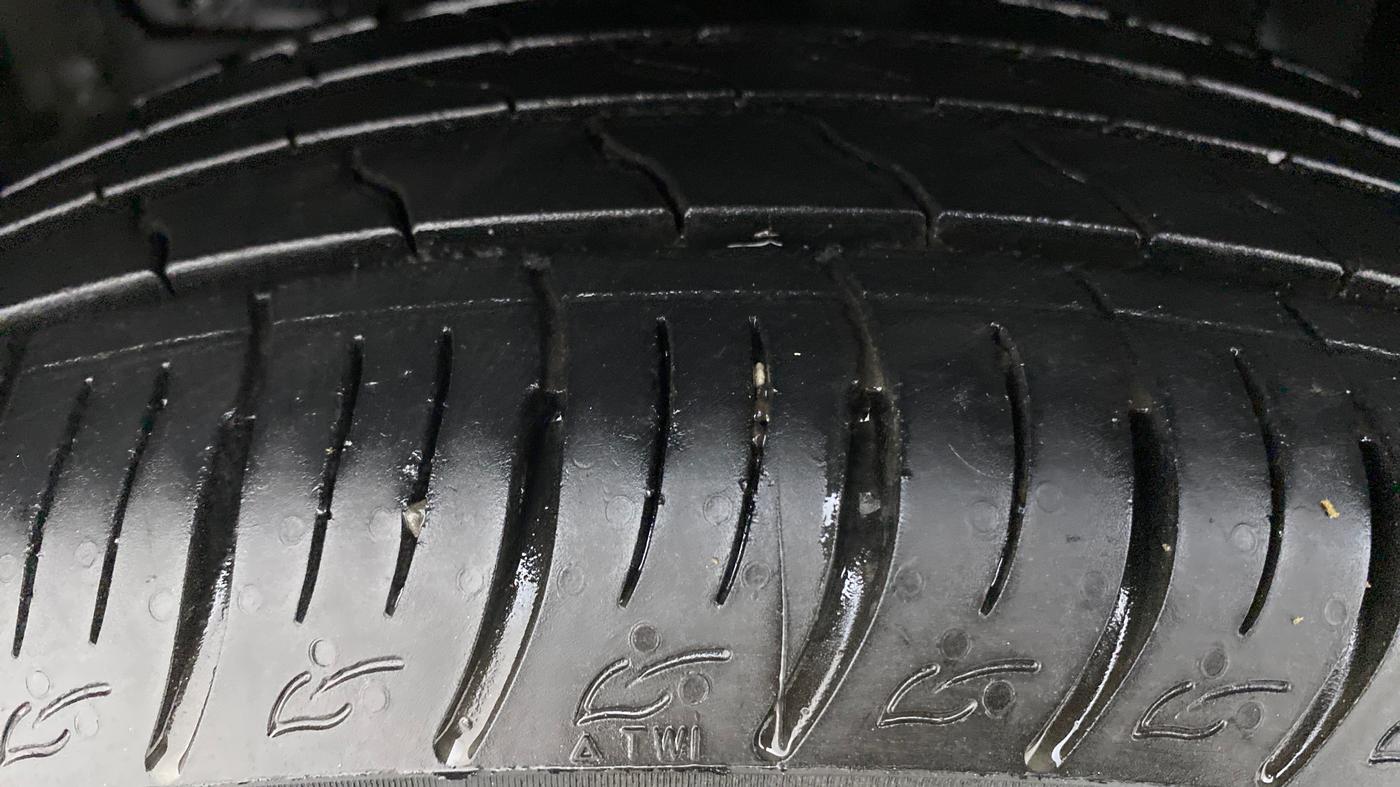 2020 Maruti Vitara Brezza ZXI +, Petrol, Manual, 15,421 km, Left Front Tyre Tread