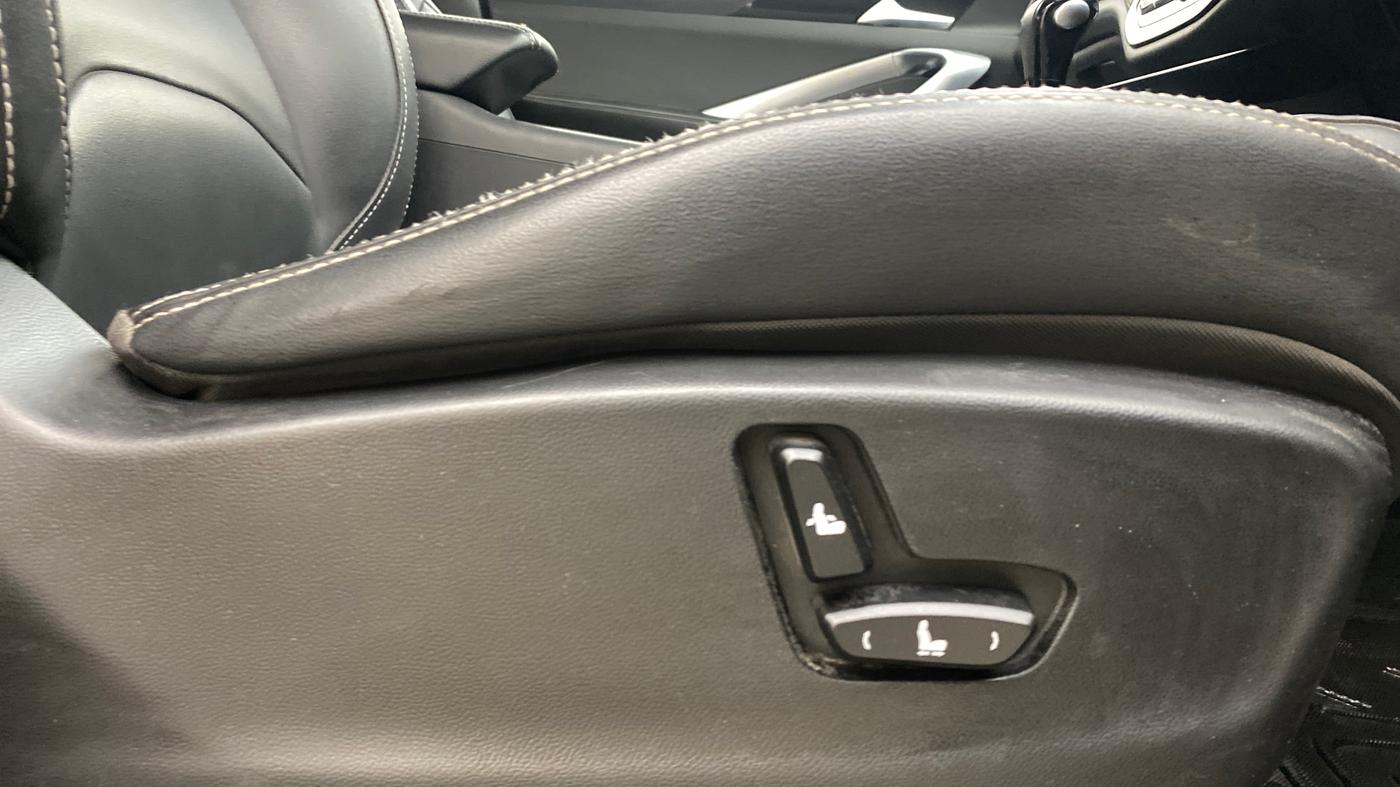 2019 MG HECTOR SHARP 1.5 DCT PETROL, Petrol, Automatic, 1,12,229 km, Driver Side Adjustment Panel