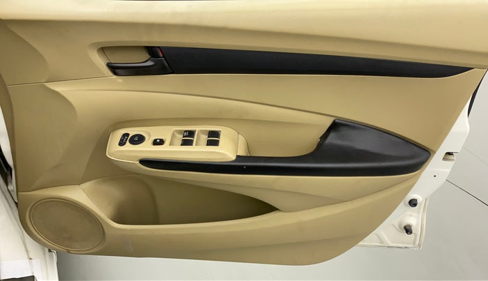 2013 Honda City S MT PETROL, Petrol, Manual, 61,408 km, Driver Side Door Panels Control