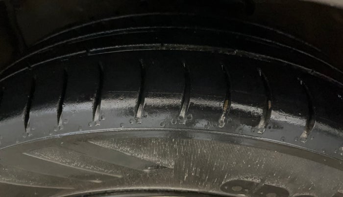 2020 Maruti Celerio VXI (O) CNG, CNG, Manual, 57,409 km, Left Front Tyre Tread