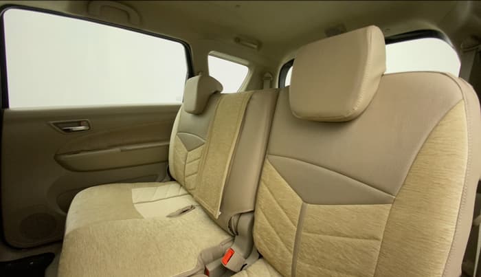 2015 Maruti Ertiga VXI, Petrol, Manual, 39,960 km, Right Side Rear Door Cabin