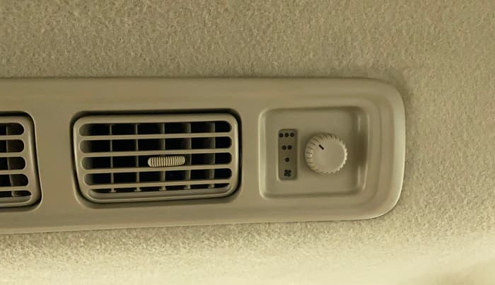 2015 Maruti Ertiga VXI, Petrol, Manual, 39,960 km, Rear AC Temperature Control