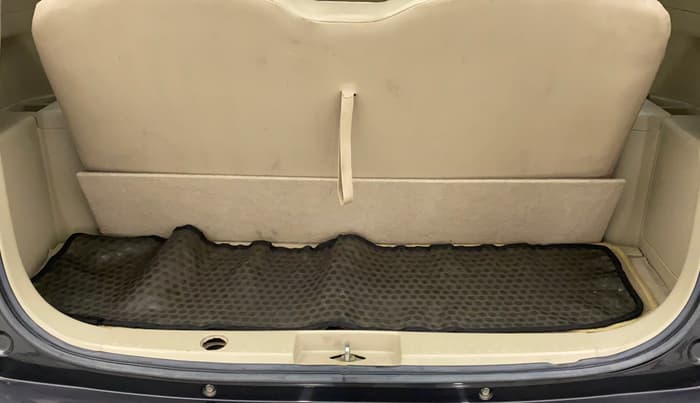 2015 Maruti Ertiga VXI, Petrol, Manual, 39,960 km, Boot Inside