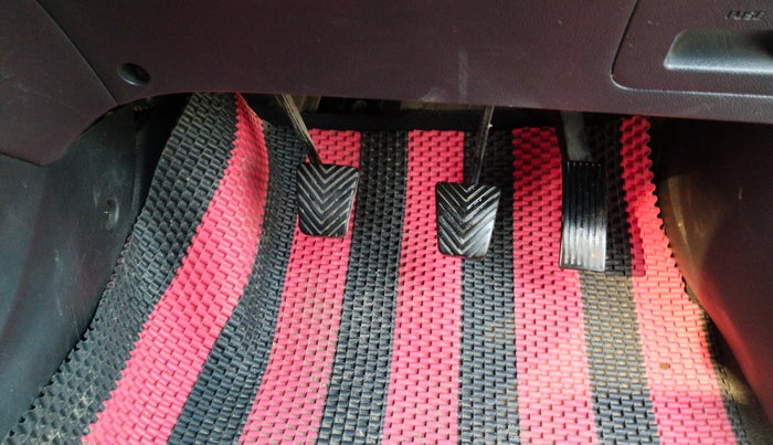 2017 Hyundai Elite i20 SPORTZ 1.2, Petrol, Manual, 1,30,496 km, Pedals