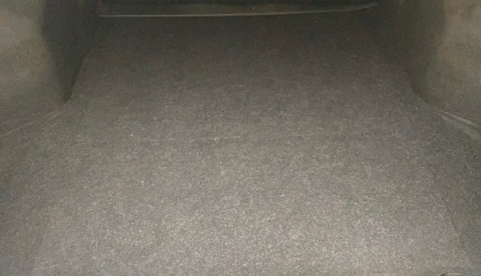 2015 Maruti Ciaz ZDI, Diesel, Manual, 1,17,422 km, Boot Inside