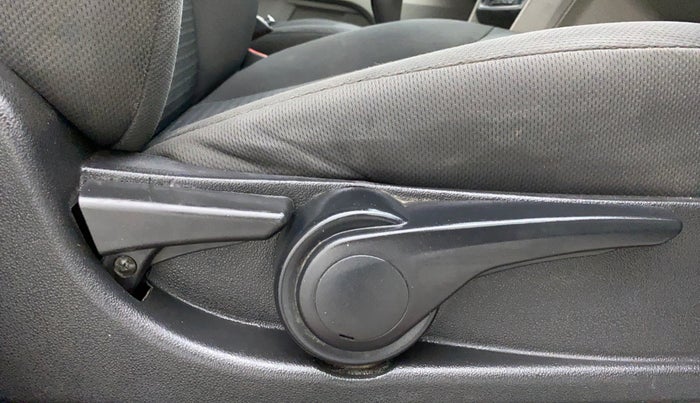 2019 Tata Tiago XZ+ 1.2 Revotron, Petrol, Manual, 27,746 km, Driver Side Adjustment Panel