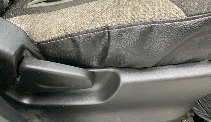 2017 Datsun Redi Go S 1.0, Petrol, Manual, 71,823 km, Driver Side Adjustment Panel