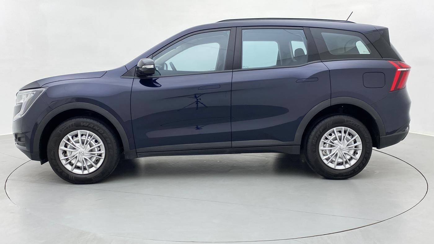 2022 Mahindra XUV700 MX D MT 5 STR, Diesel, Manual, 4,494 km, Left Side