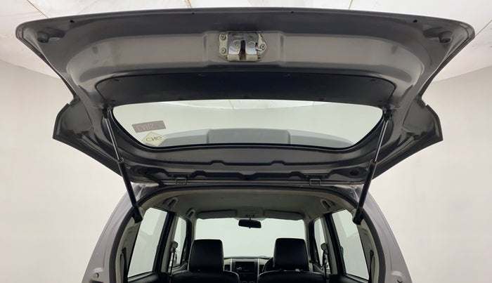 2014 Maruti Wagon R 1.0 LXI CNG, CNG, Manual, 1,18,174 km, Boot Door Open