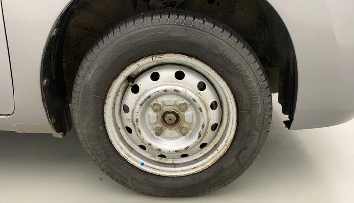 2014 Maruti Wagon R 1.0 LXI CNG, CNG, Manual, 1,18,174 km, Right Front Wheel