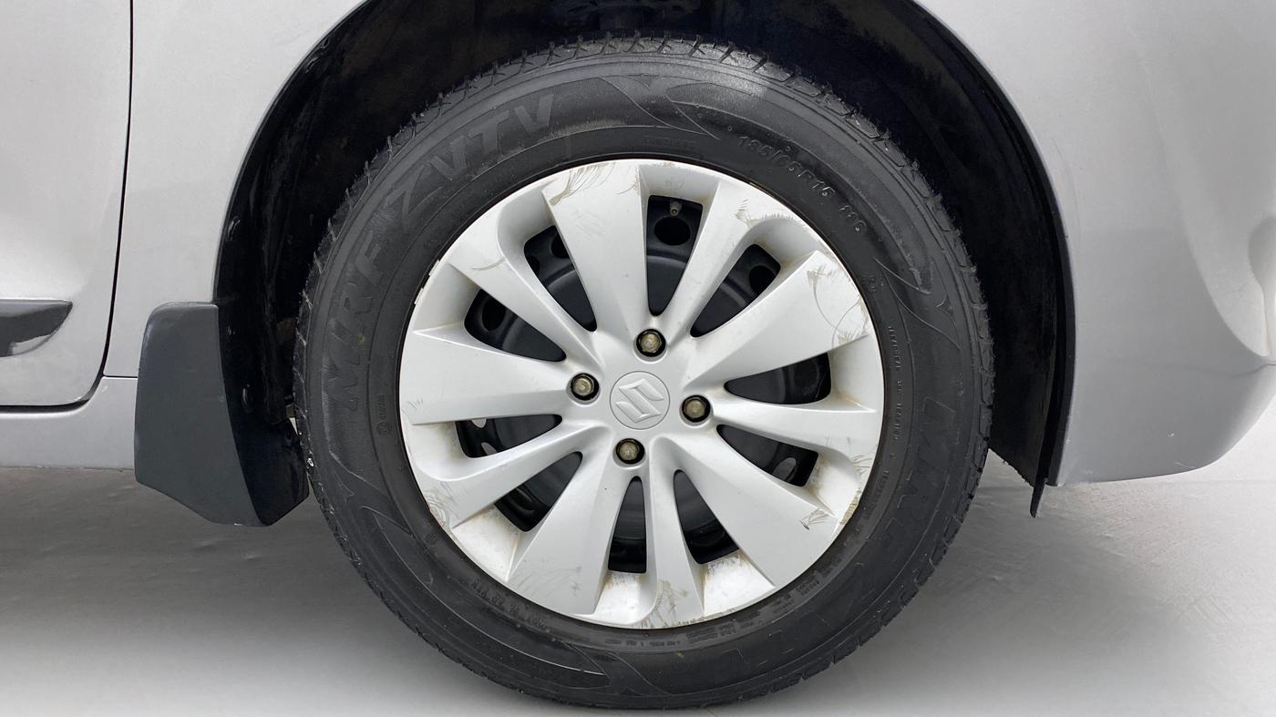 2017 Maruti Baleno DELTA 1.2 K12, Petrol, Manual, 47,178 km, Right Front Wheel