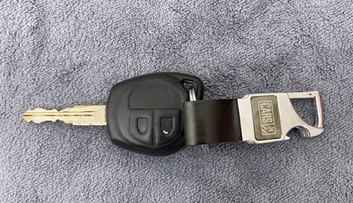 2013 Maruti Wagon R 1.0 VXI, Petrol, Manual, 57,764 km, Key Close Up