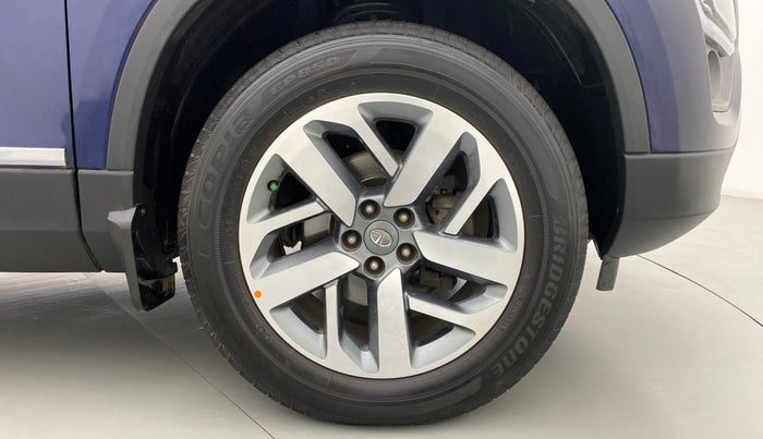 2021 Tata Safari XZA PLUS, Diesel, Automatic, 40,660 km, Right Front Wheel