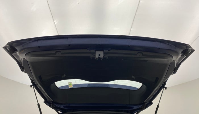 2021 Tata Safari XZA PLUS, Diesel, Automatic, 40,660 km, Boot Door Open